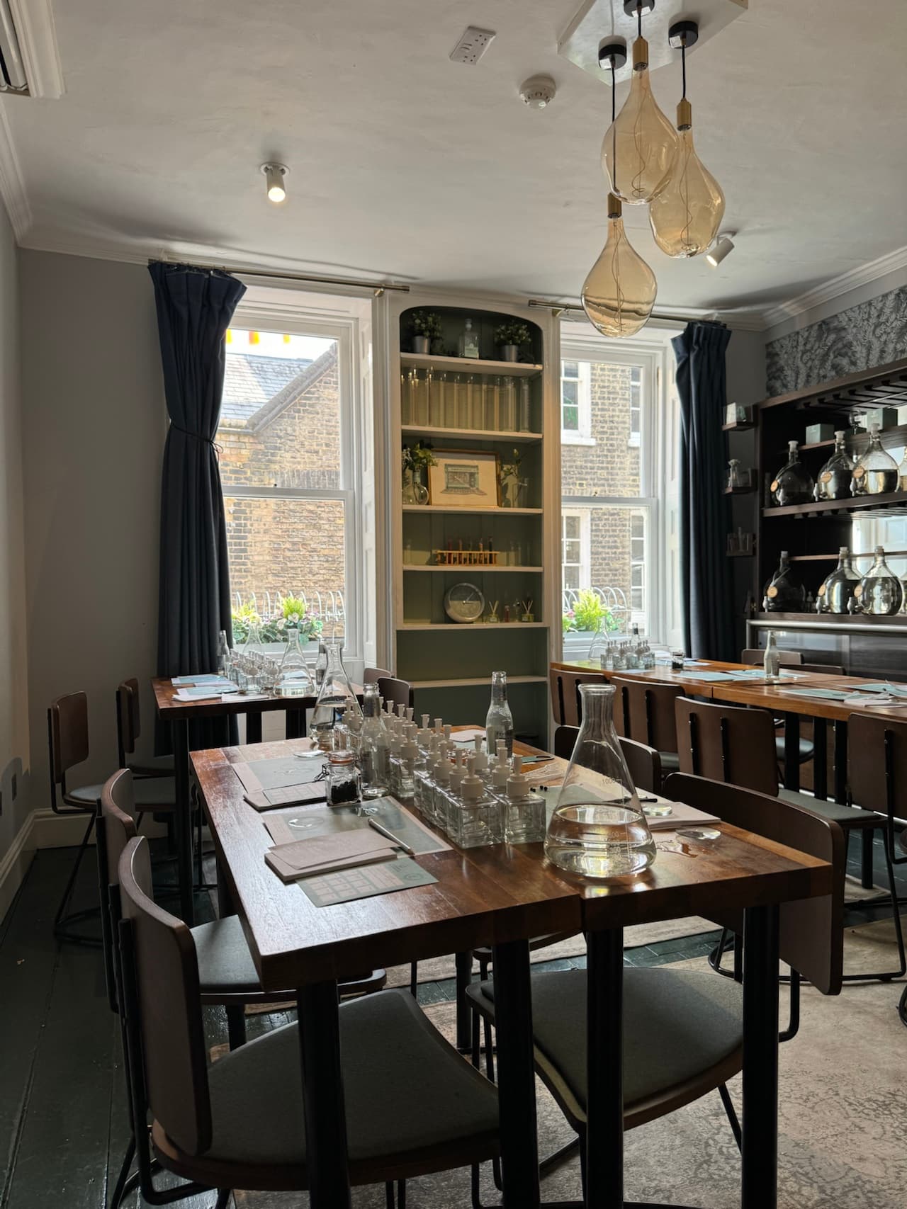 Cambridge Gin Laboratory: make your own gin in 2 hours